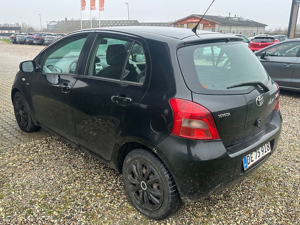 Toyota Yaris 1,4 D-4D Luna M/M 3d