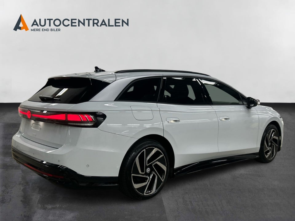 VW ID.7 77 Pro Tourer 5d