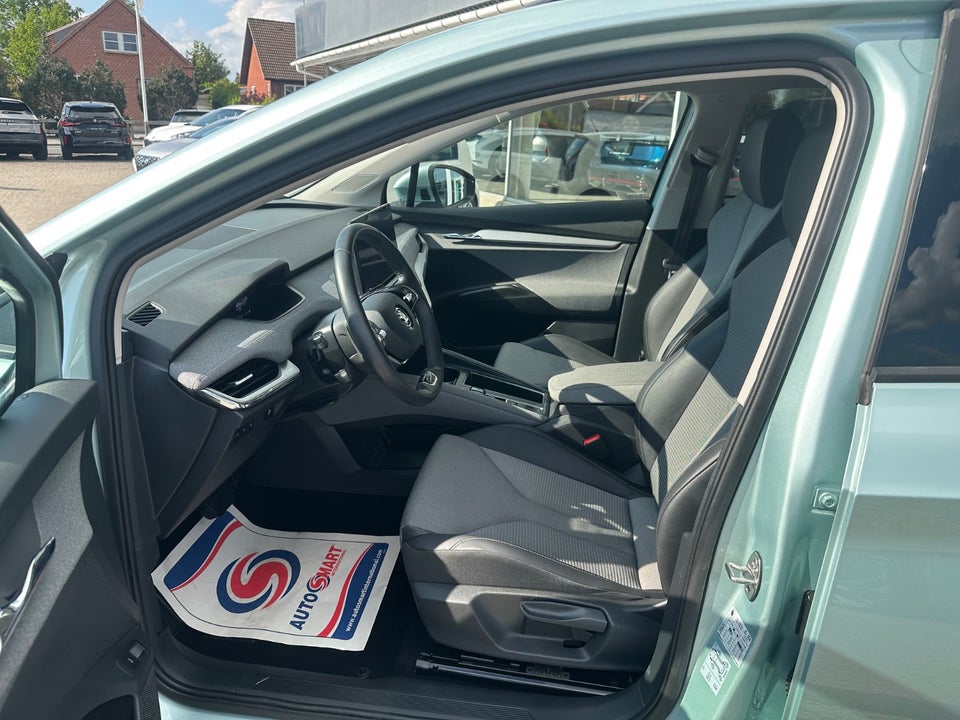 Skoda Enyaq 60 iV Loft 5d