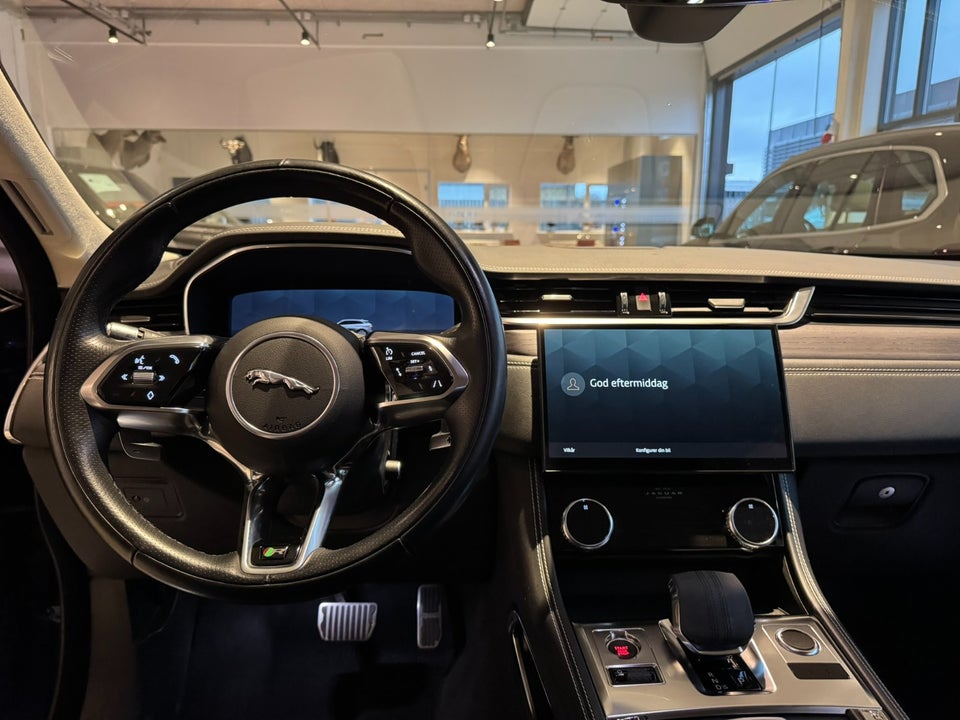 Jaguar F-Pace 3,0 P400 R-Dynamic HSE aut. 5d