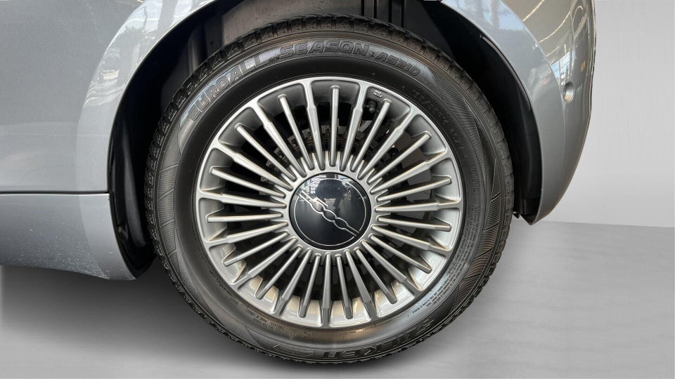 Fiat 500e 42 Icon 3d