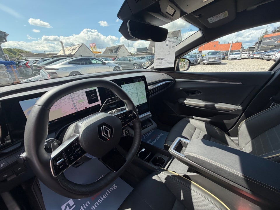 Renault Megane E-Tech 60 Iconic 5d