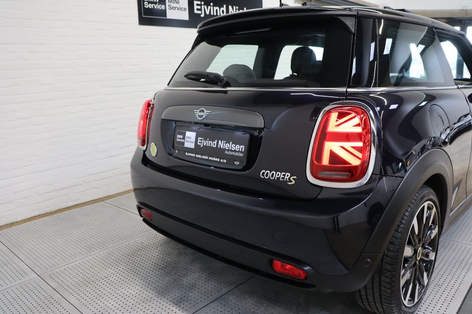 MINI Cooper SE Yours 3d