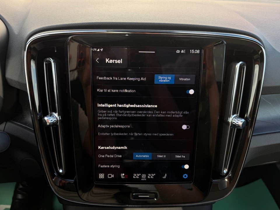 Volvo EC40 Twin Performance Ultra 5d