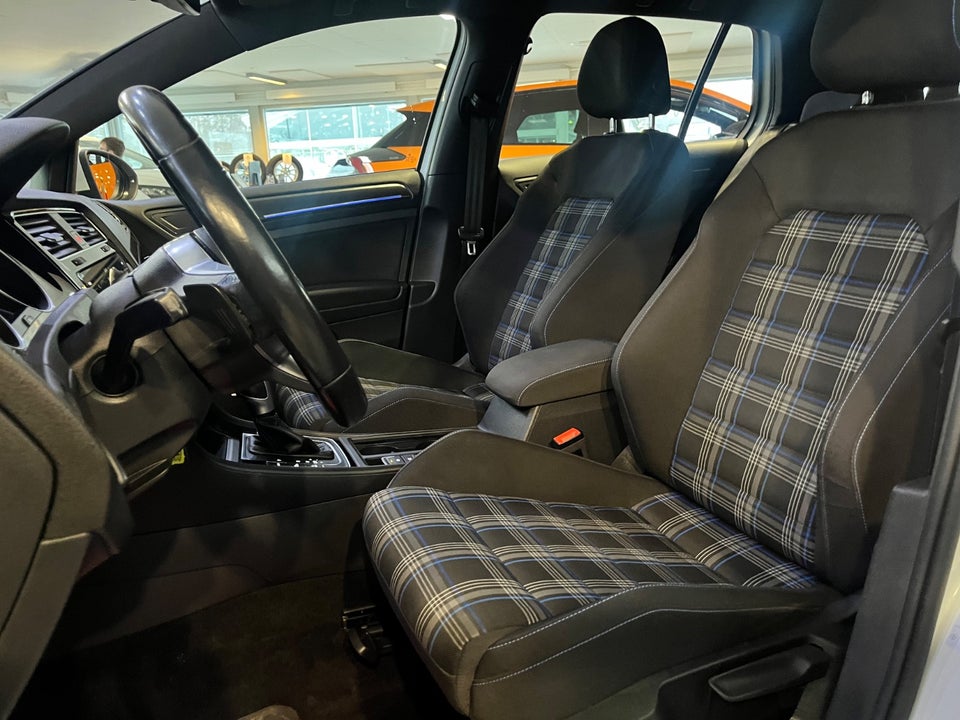 VW Golf VII 1,4 GTE DSG 5d