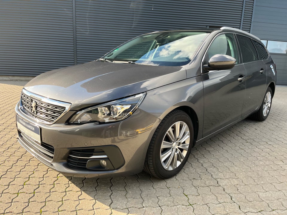 Peugeot 308 1,6 BlueHDi 120 Selection Sky SW 5d