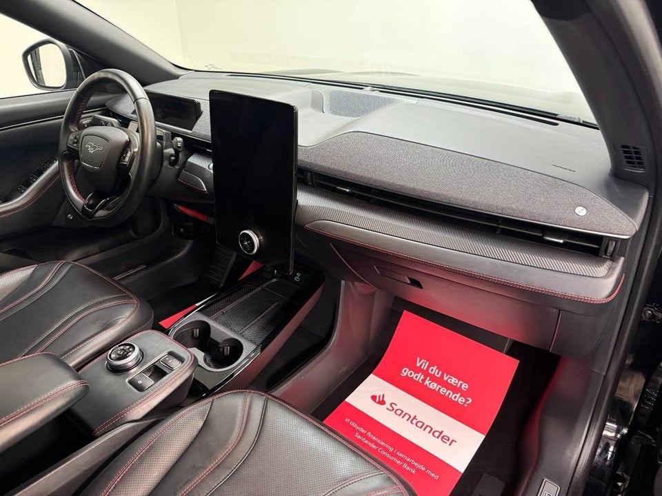 Ford Mustang Mach-E 70 Standard Range AWD 5d