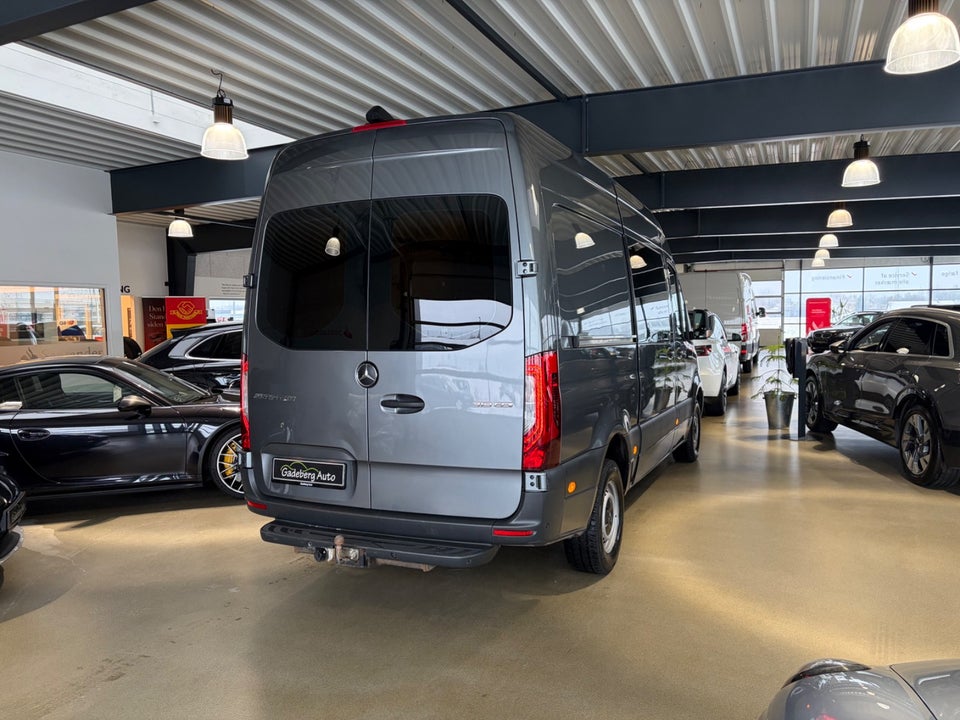 Mercedes Sprinter 319 3,0 CDi A3 Kassevogn aut. RWD