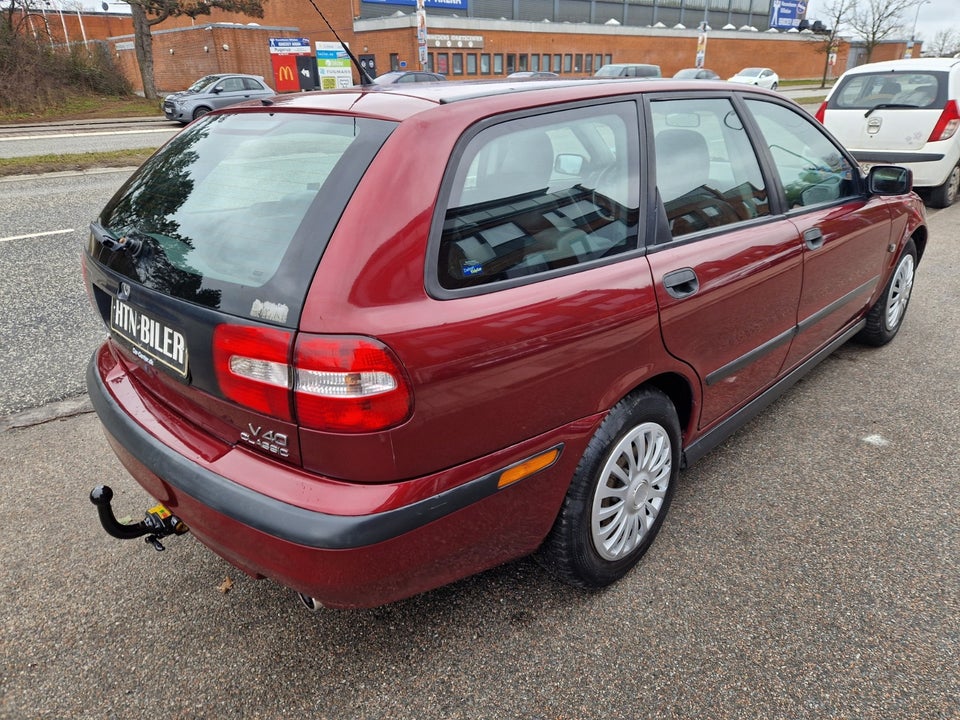 Volvo V40 1,8 Classic aut. 5d