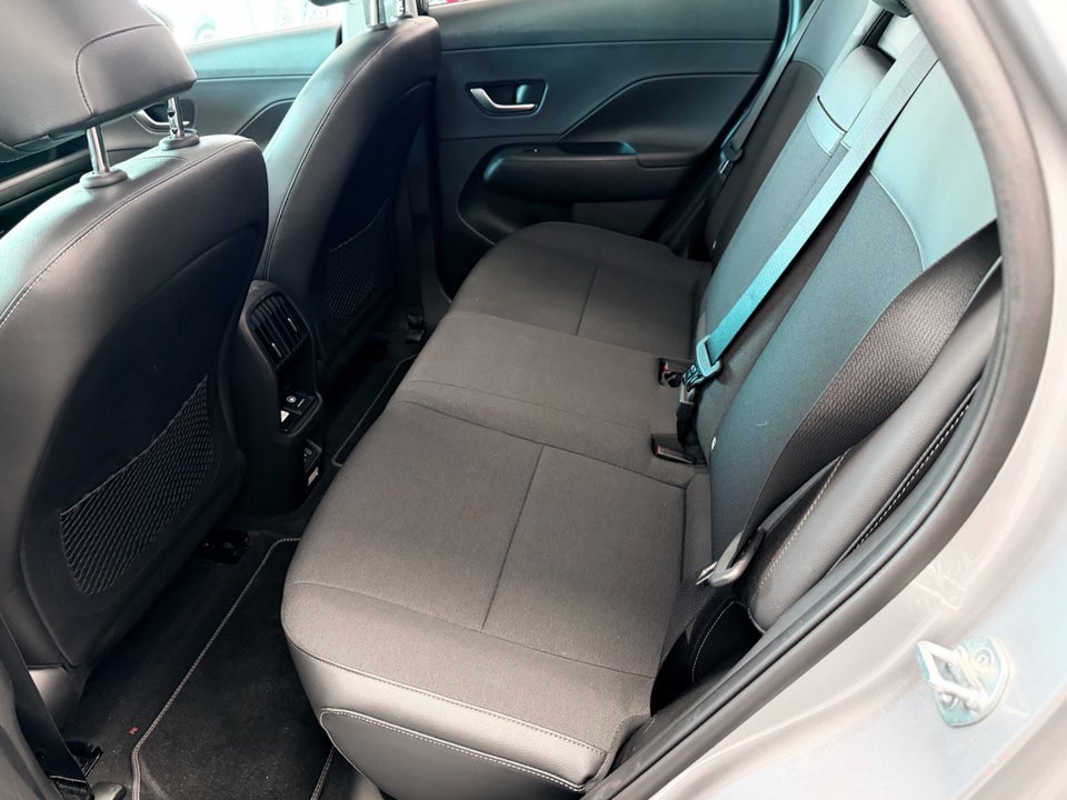 Hyundai Kona 65 EV Ultimate 5d