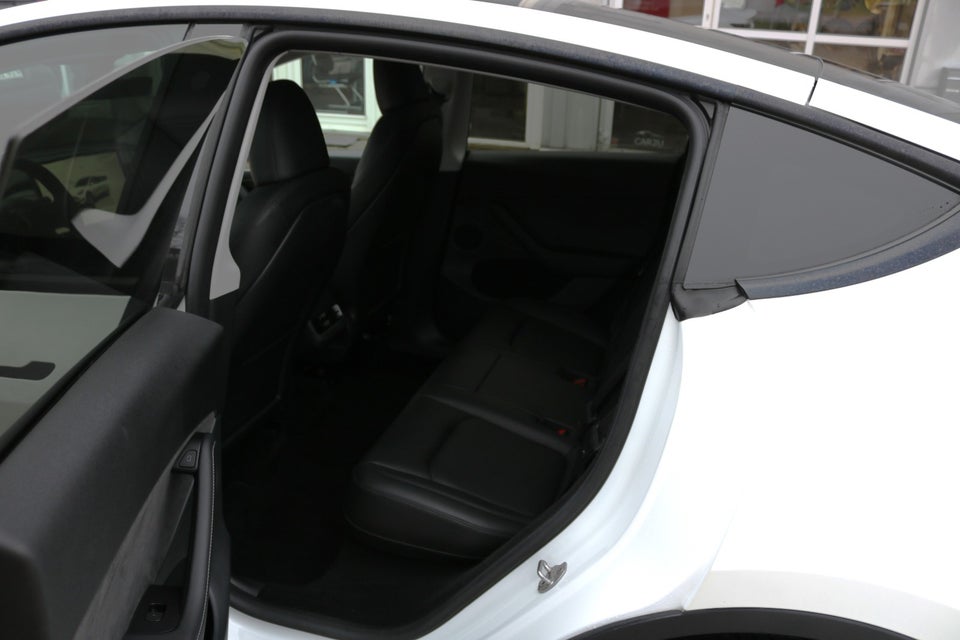 Tesla Model Y Long Range AWD 5d