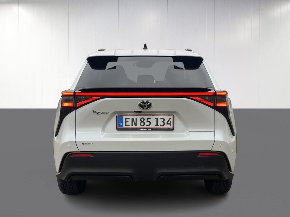 Toyota bZ4X 73 Executive 5d