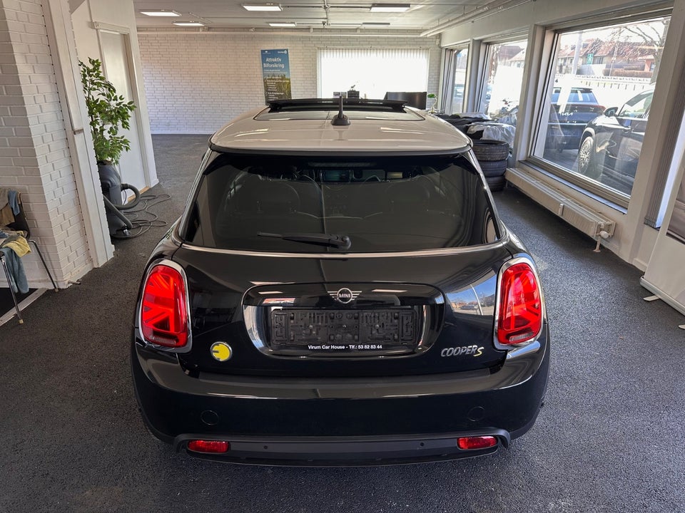MINI Cooper SE Maximise 3d
