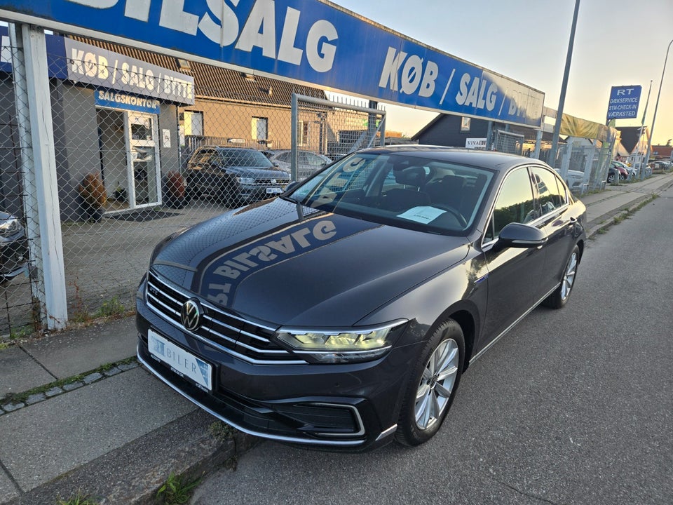 VW Passat 1,4 GTE DSG 4d