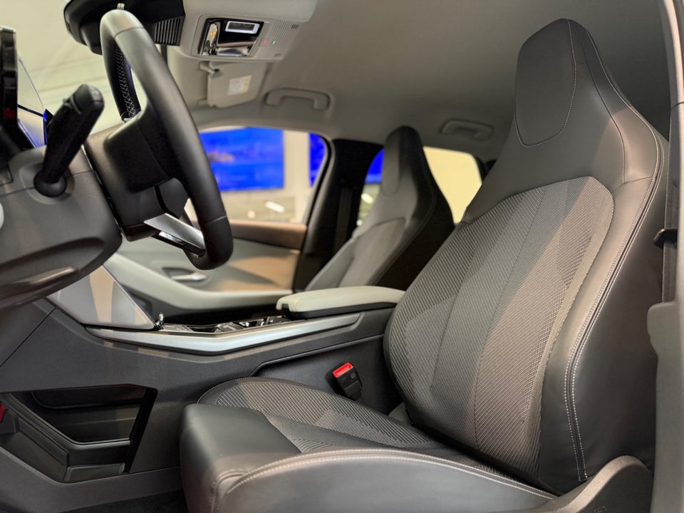 Ford Explorer 82 Select Extended Range 5d