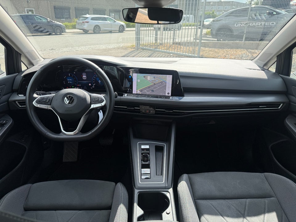 VW Golf VIII 1,4 eHybrid DSG 5d