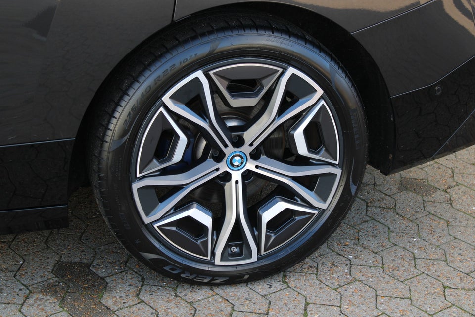 BMW iX xDrive40 Sport 5d