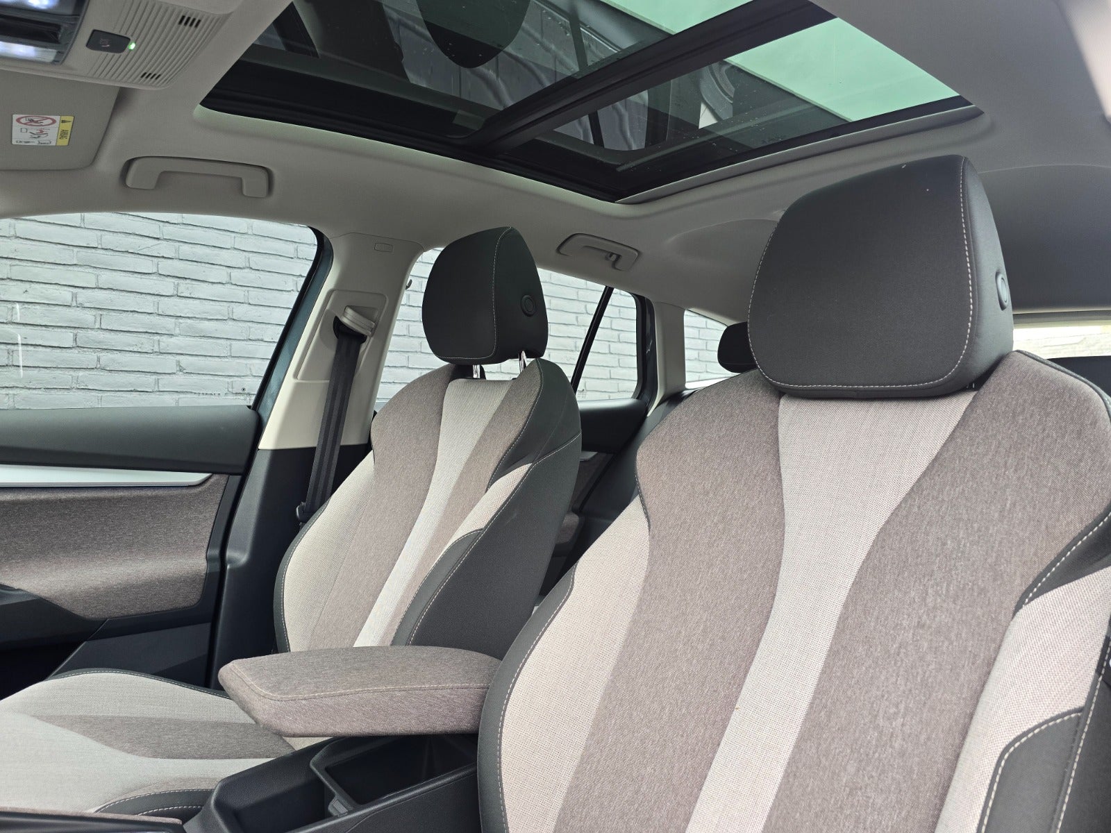 Skoda Enyaq 80 iV Plus Lodge 5d