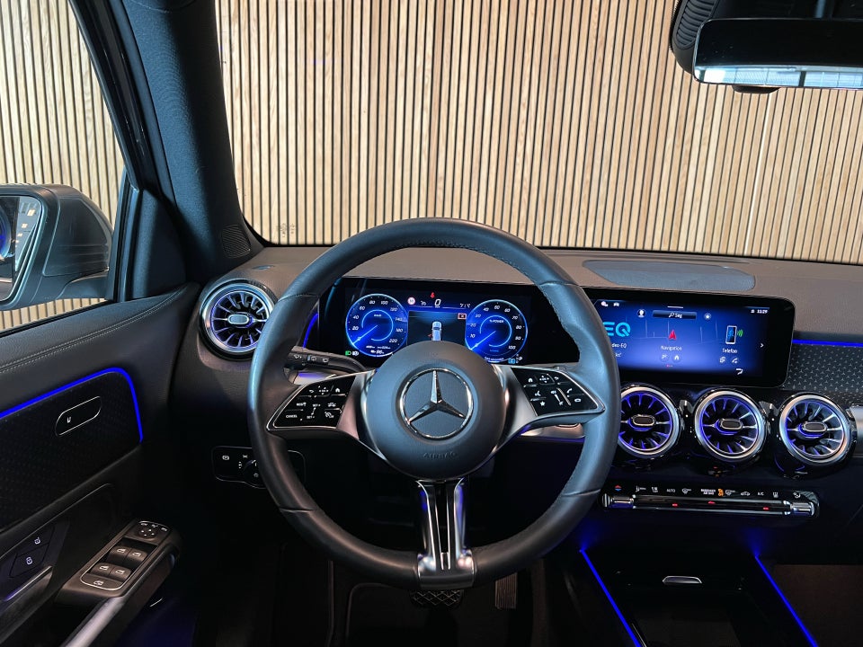 Mercedes EQB250+ Progressive 5d