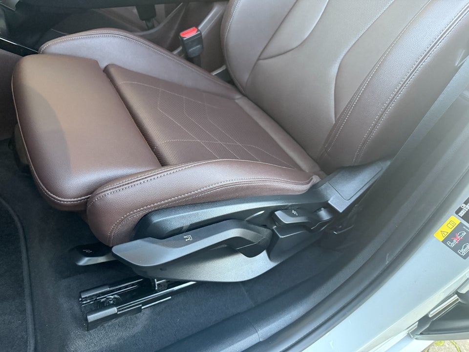 BMW iX1 xDrive30 M-Sport Premium 5d