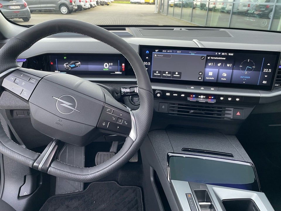 Opel Grandland-e 73 GS Sky 5d