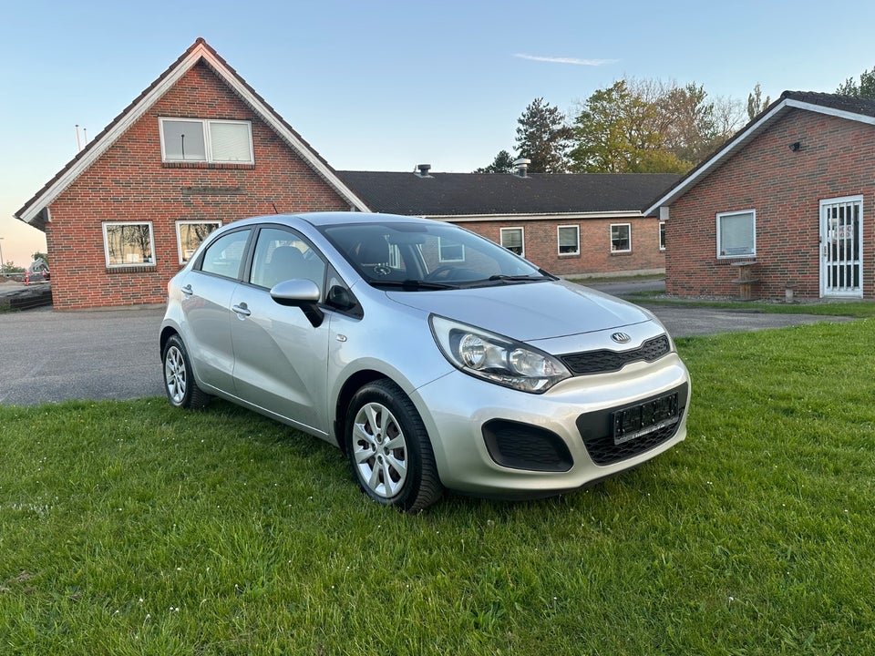 Kia Rio 1,2 CVVT Style+ 5d