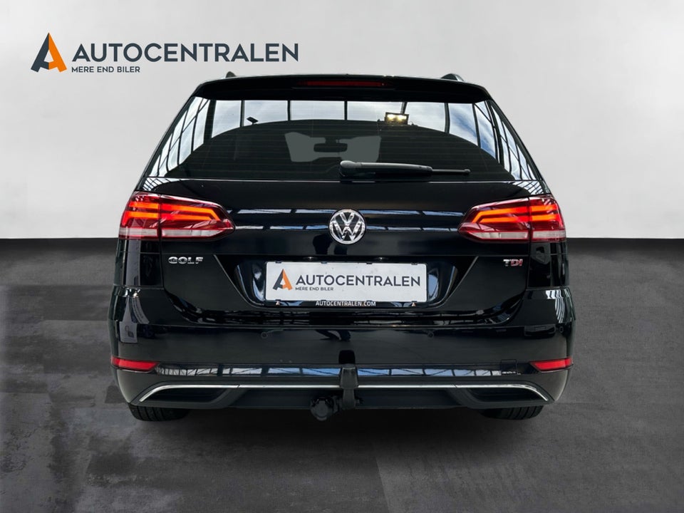 VW Golf VII 1,6 TDi 115 Comfortline Variant 5d