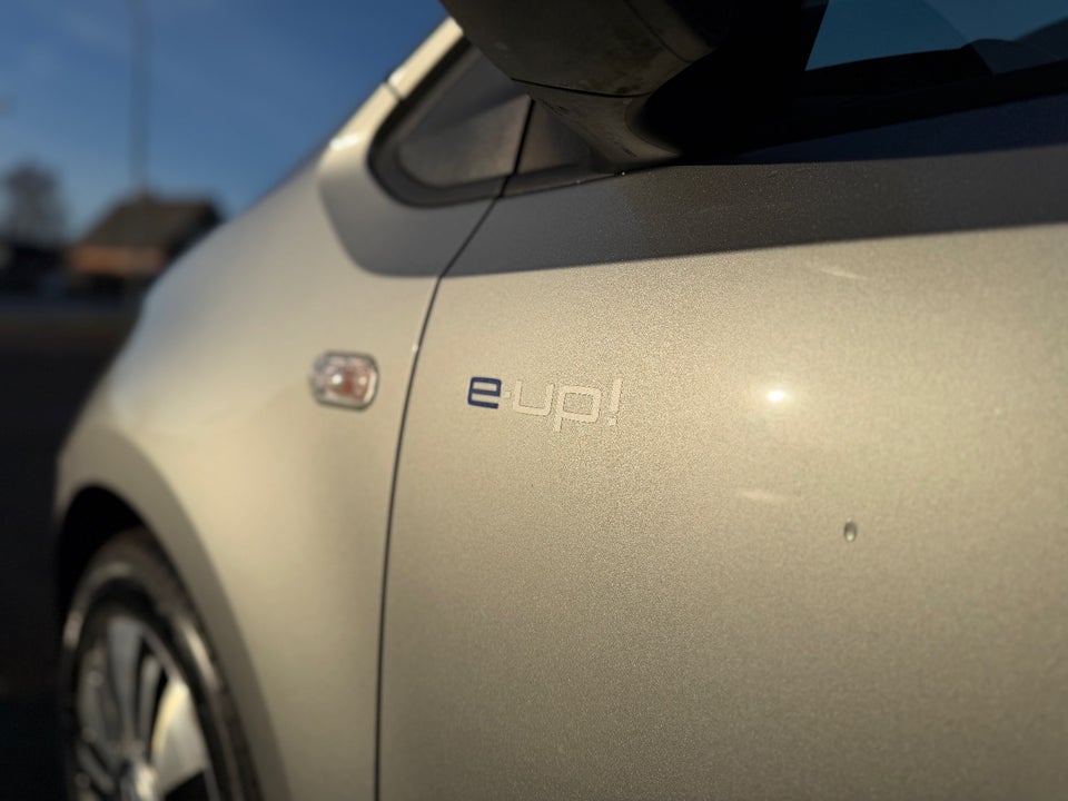 VW e-Up! High Up! 5d