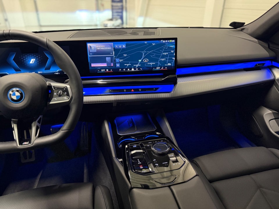 BMW i5 eDrive40 M-Sport 4d