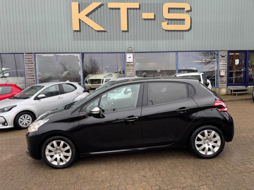 Peugeot 208 1,2 VTi Active 5d