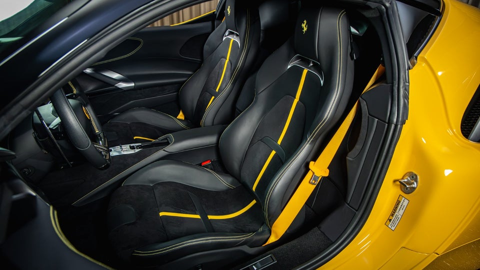 Ferrari SF90 Stradale 4,0 DCT 2d