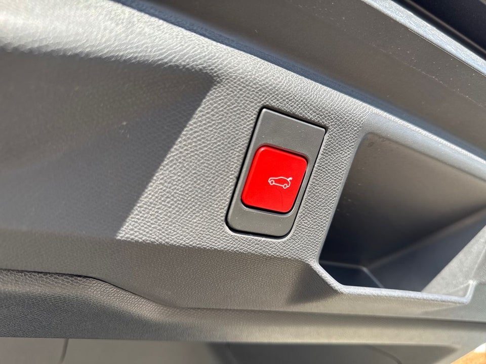 Peugeot e-5008 77 GT Pack 7prs 5d