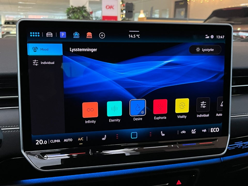 VW ID.7 77 Style+ Tourer 5d