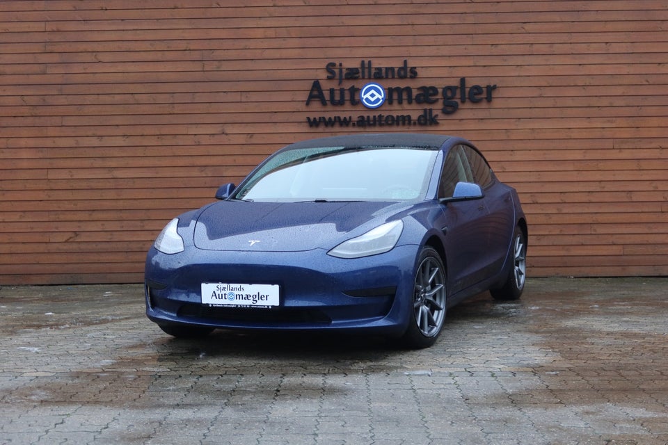 Tesla Model 3 Standard Range+ RWD 4d