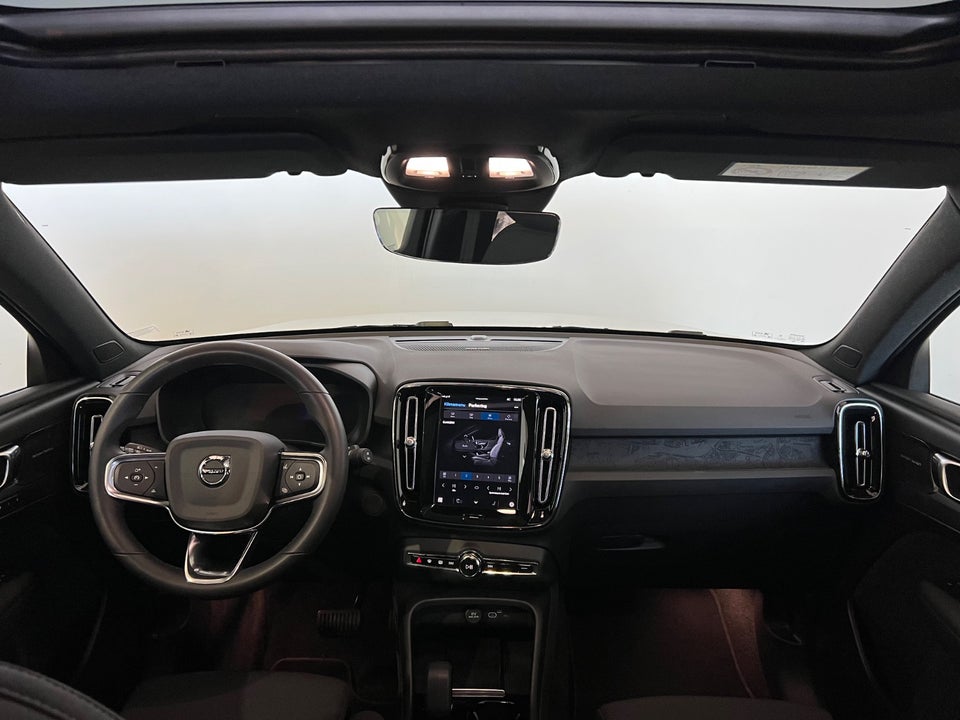 Volvo XC40 ReCharge Extended Range Ultra Dark 5d