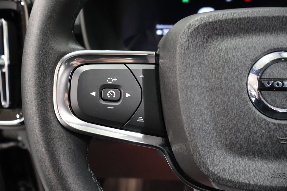 Volvo XC40 P6 ReCharge Core 5d