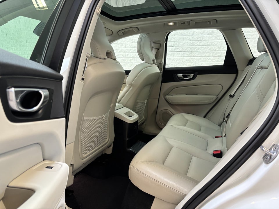 Volvo XC60 2,0 T6 ReCharge Plus Bright aut. AWD 5d