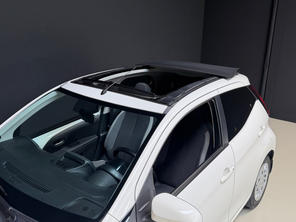 Toyota Aygo 1,0 VVT-i x-sky 5d