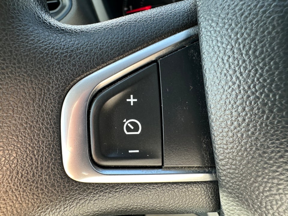 Renault Master IV T33 2,3 dCi 150 L2H2 Kassevogn