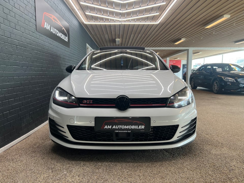 VW Golf VII 2,0 GTi Performance BMT Van 5d