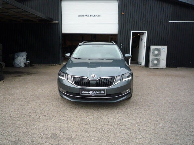 Skoda Octavia 2,0 TDi 150 Style Combi DSG 5d