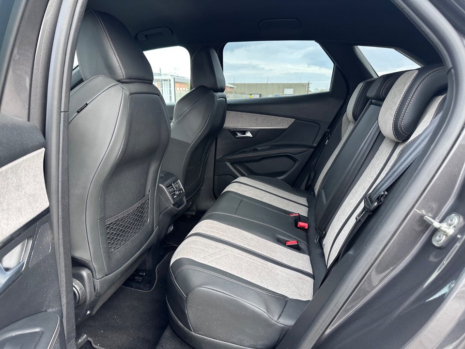 Peugeot 3008 1,6 Hybrid GT Line EAT8 5d