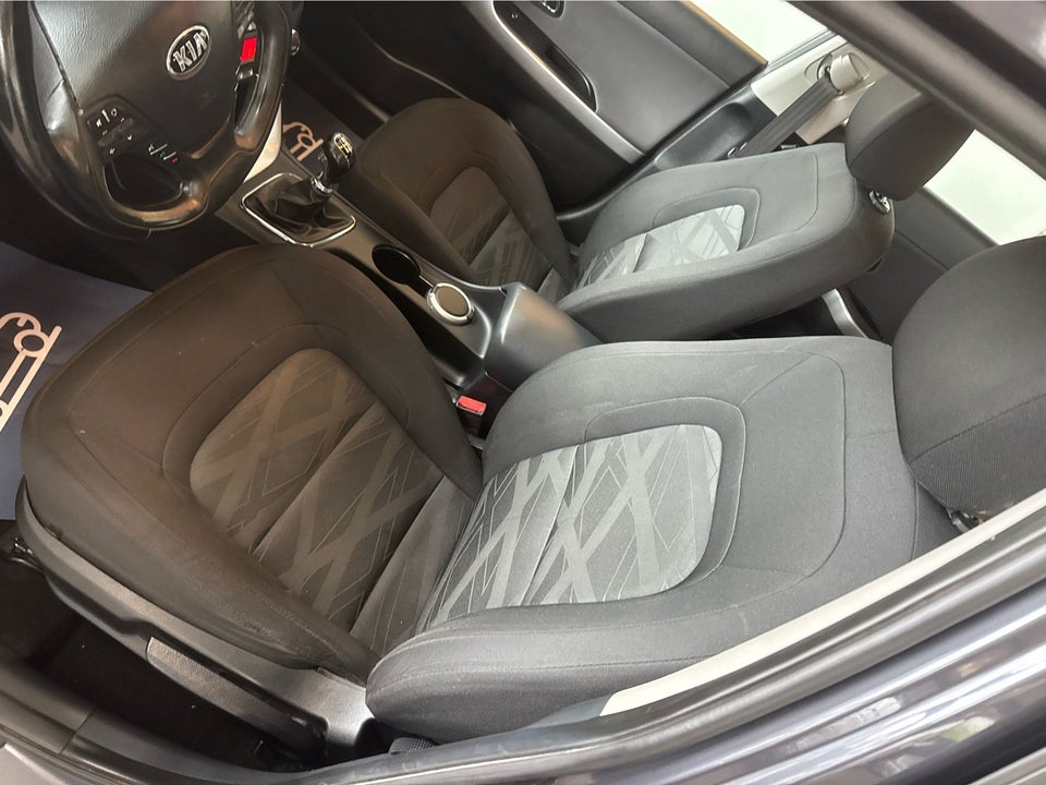 Kia Ceed 1,0 T-GDi Style+ Clim SW 5d