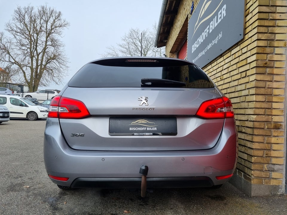 Peugeot 308 1,2 PureTech 130 Selection Sky SW EAT8 5d