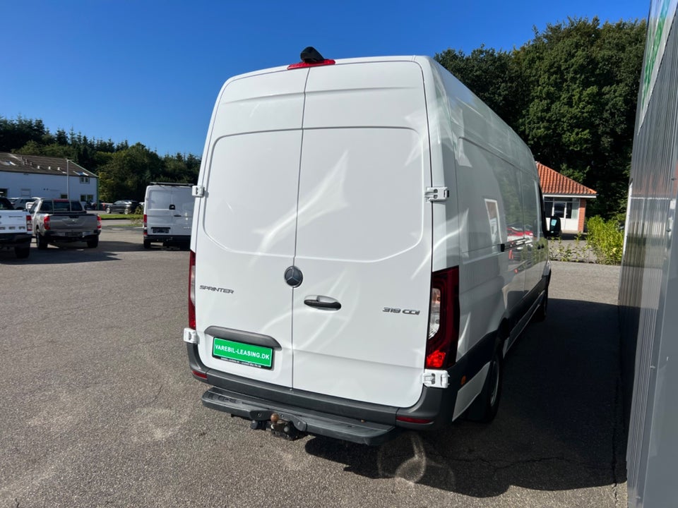 Mercedes Sprinter 319 3,0 CDi A3 Kassevogn aut. RWD