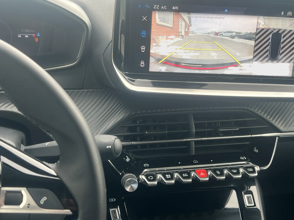 Peugeot 208 1,2 PureTech 100 Allure+ 5d