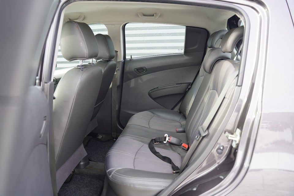 Chevrolet Spark 1,0 LS 5d