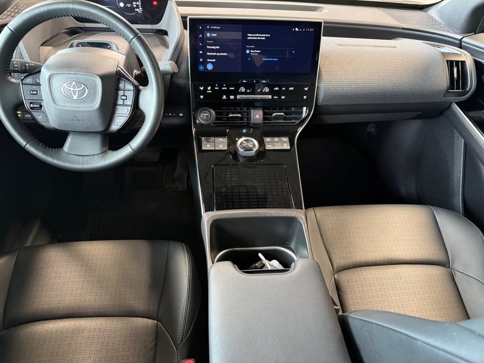 Toyota bZ4X Executive 5d