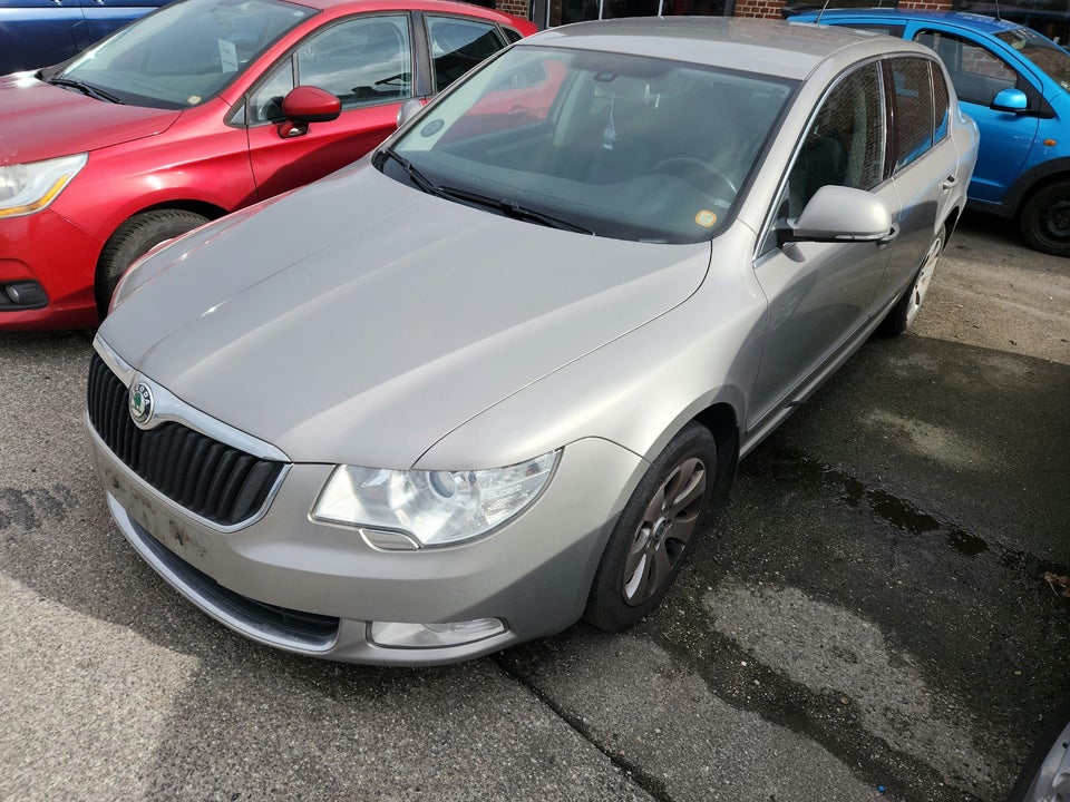 Skoda Superb 1,4 TSi 125 Ambition 5d