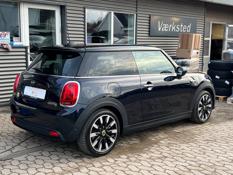 MINI Cooper SE Maximise 3d